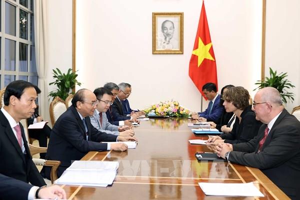 Thủ tướng Nguyễn Xuân Phúc tiếp các Đại sứ Hà Lan, Bỉ và các nhà đầu tư châu Âu