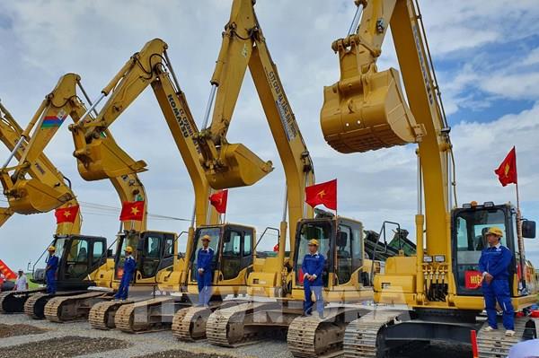 Phát triển kinh tế vùng Đồng bằng sông Hồng: Hoàn thiện hạ tầng giao thông đón nhà đầu tư