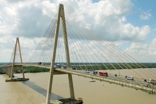 Đưa vào sử dụng cây cầu nối vùng trọng điểm kinh tế vườn Tiền Giang – Bến Tre