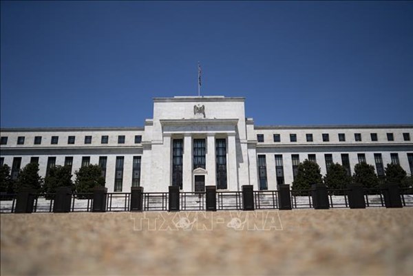 Mỹ: FED cam kết duy trì lãi suất cho vay thấp để hỗ trợ phục hồi kinh tế