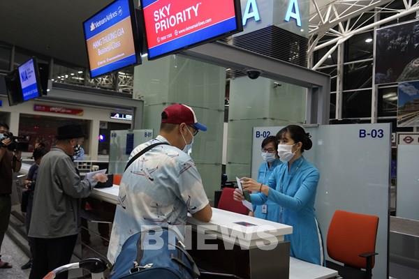 Vietnam Airlines mở dịch vụ làm thủ tục trực tuyến tại sân bay Cát Bi