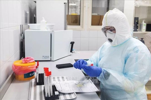 Thêm 100 triệu liều vaccine phòng COVID-19 cho các nước nghèo