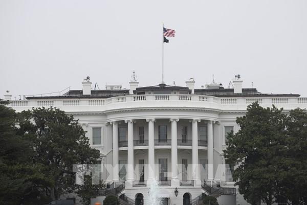 Mỹ bắt giữ nghi phạm gửi phong bì chứa chất độc tới Nhà Trắng