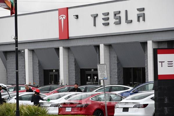 Tesla thực hiện chiến lược khác biệt tại Mỹ và Trung Quốc