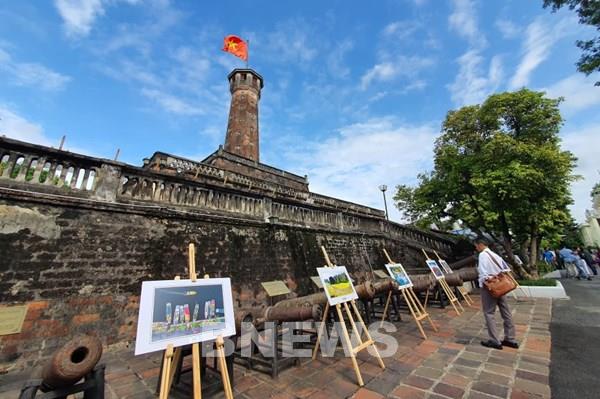 Du lịch Hà Nội: Bài 1 - Vượt khó sau “cánh cửa” hẹp
