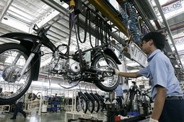 Dịch COVID-19: Indonesia điều chỉnh giảm 45% doanh số bán xe máy