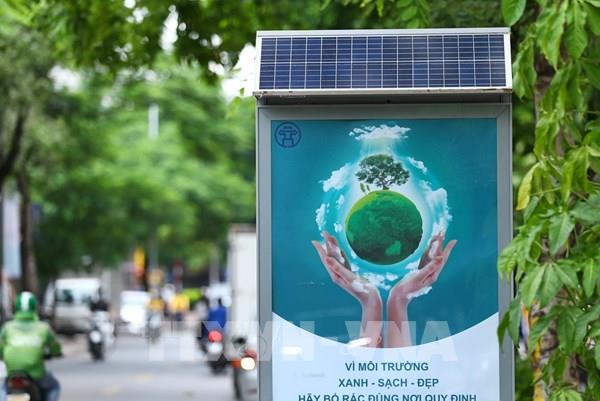 Thùng rác công nghệ trên đường phố Hà Nội