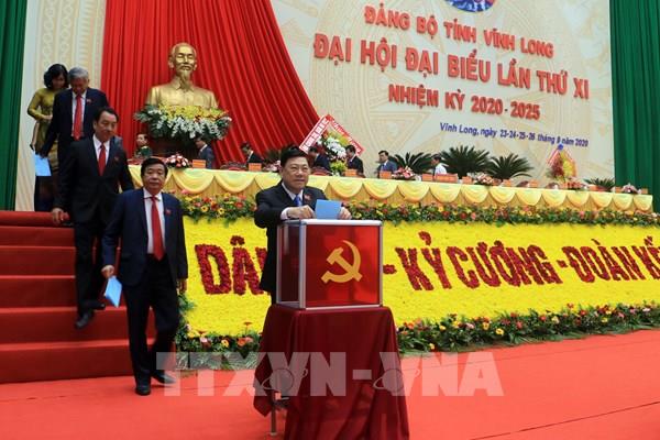 Đồng chí Trần Văn Rón tái đắc cử Bí thư Tỉnh ủy Vĩnh Long