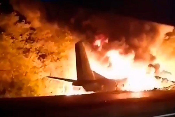 Rơi máy bay quân sự tại Ukraine: Hàng chục người thiệt mạng