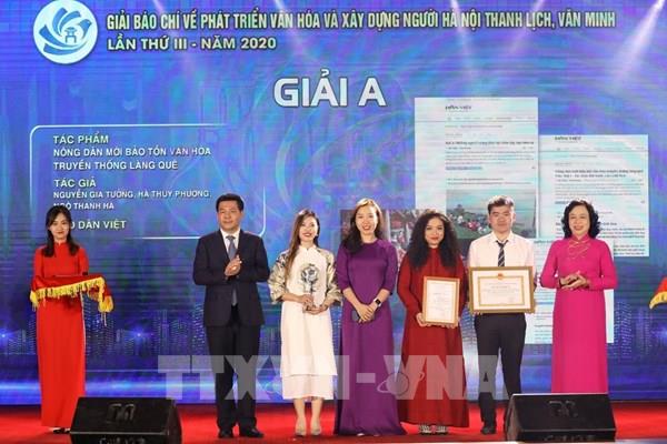 Thông tấn xã Việt Nam đoạt 6 giải tại 2 giải báo chí của Hà Nội