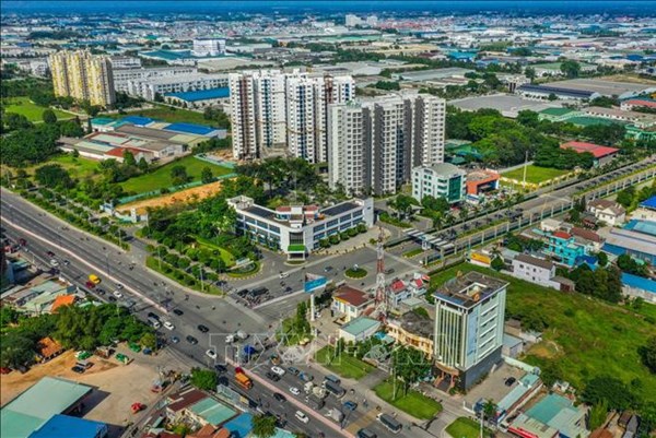 Bình Dương hợp tác phát triển thành phố thông minh