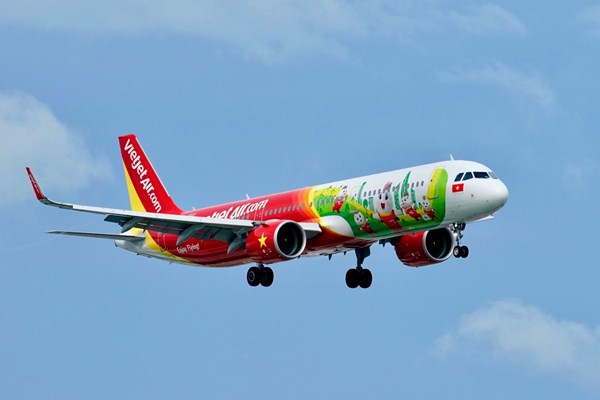 Vietjet Air khai thác trở lại các chuyến bay thương mại thường lệ đầu tiên