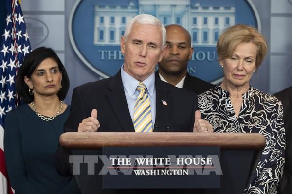 Phó Tổng thống Mỹ Mike Pence và Phu nhân âm tính với virus SARS-CoV-2