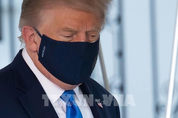 Tổng thống Mỹ D.Trump được đưa đến Trung tâm Y tế Quân đội