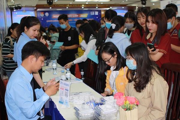 Kinh doanh, vận tải, logistics đang thu hút nguồn lao động lớn