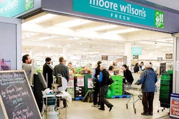 Nhật Bản: Vấn nạn trộm cắp gia tăng do khách hàng sử dụng túi mua sắm