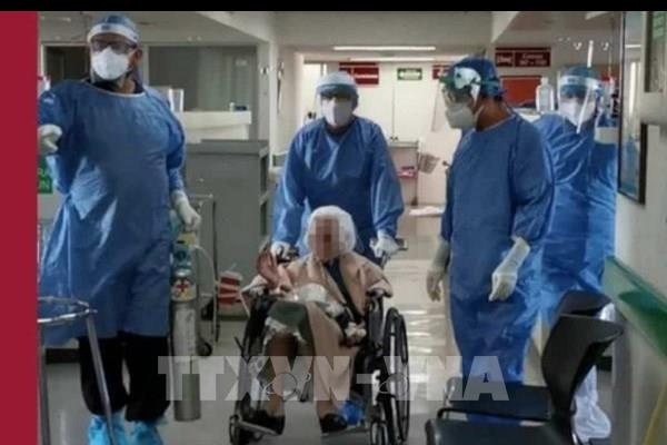 Cụ bà 103 tuổi chiến thắng COVID-19 ở Mexico