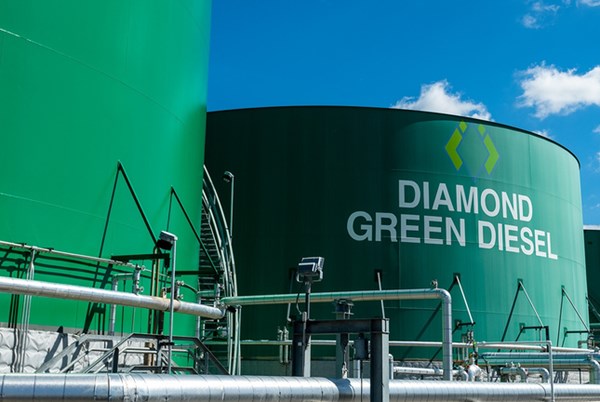 Canada có nguy cơ tụt hậu so với Mỹ trên thị trường diesel tái tạo