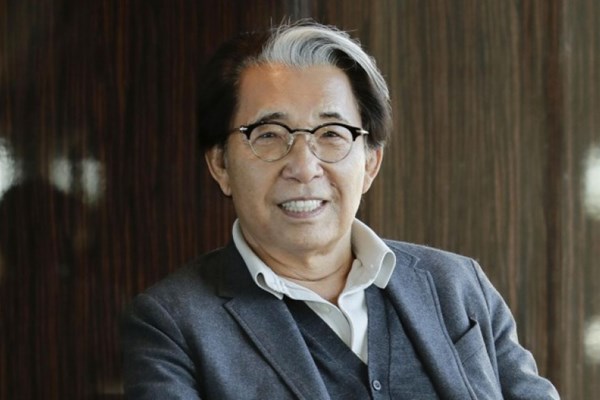 Nhà thiết kế nổi tiếng Nhật Bản Kenzo qua đời vì mắc COVID-19