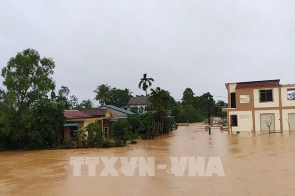 Quảng Trị: Mực nước có nơi vượt đỉnh lũ năm 1983, hàng ngàn nhà dân bị ngập sâu