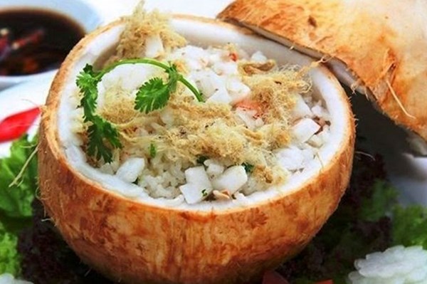 Món ngon địa phương được phục vụ trong khách sạn 5 sao