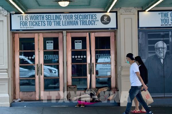 Sân khấu Broadway phải đóng cửa tới Hè 2021 vì đại dịch COVID-19