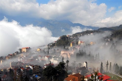 Phá vỡ kỷ lục 63 năm, nhiệt độ Sa Pa xuống mức thấp nhất vào nửa đầu tháng 10