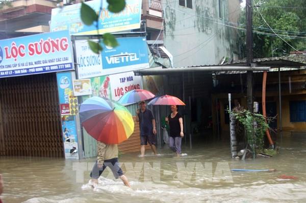 Mưa lũ kéo dài khiến 4 người chết và 2 người mất tích