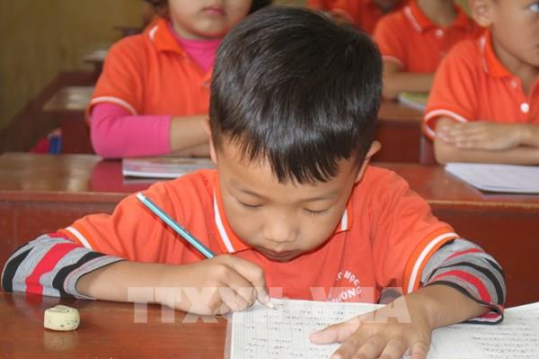 ​ Mở rộng các kênh để giáo viên và nhân dân giúp "nhặt sạn" sách giáo khoa