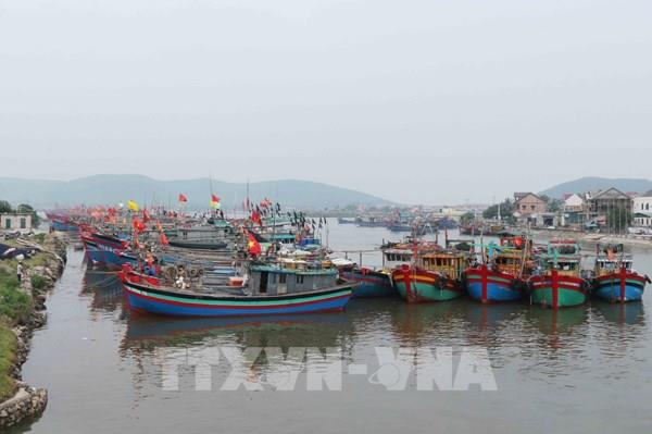 Bão số 7 đi vào đất liền các tỉnh từ Thái Bình đến Nghệ An và suy yếu