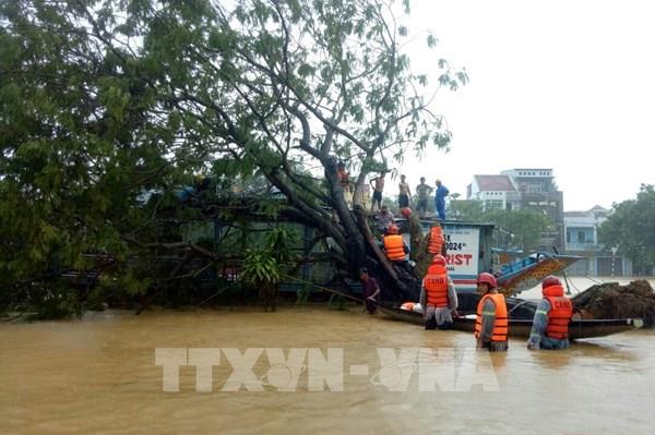Dự báo thời tiết ngày mai 14/10: Miền Trung tiếp tục có mưa, có nơi mưa rất to