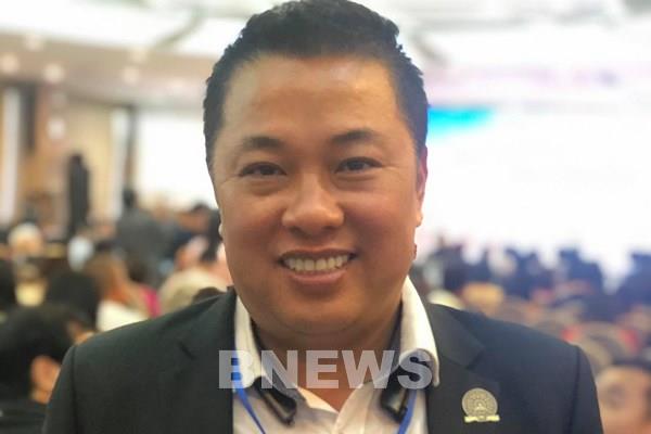 Doanh nhân tài trí tìm hướng thích nghi