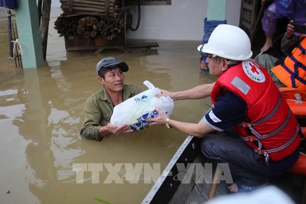 Tình người ở vùng "rốn lũ" Hải Lăng