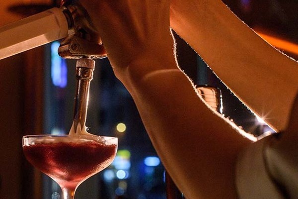 Hơn 40 người tử vong vì rượu lậu ở Thổ Nhĩ Kỳ