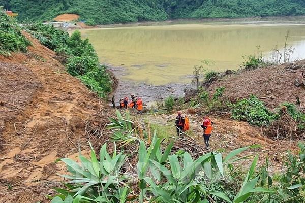 Miền Trung ứng phó với biến đổi khí hậu - Bài 2: Cảnh báo, dự báo sớm