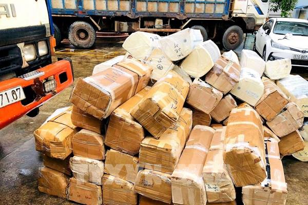 Bắt hơn 1.000 máy lạnh, hàng điện tử cũ nhập lậu từ Campuchia