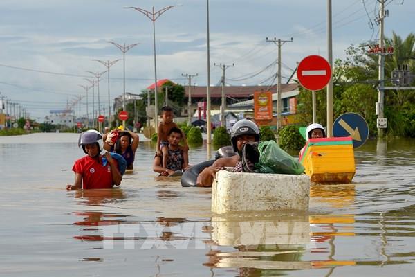 Mỹ viện trợ khẩn 100.000 USD giúp Campuchia ứng phó với lũ lụt