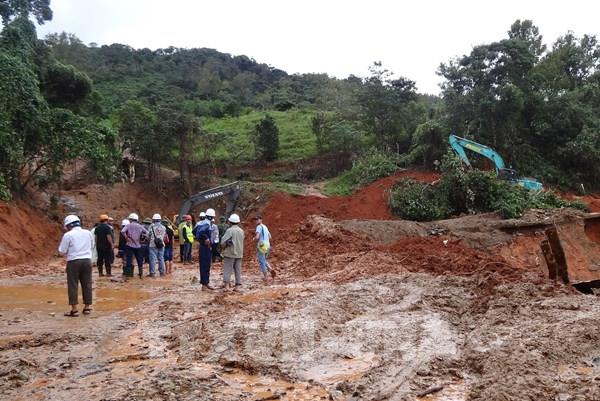 Sạt lở đất ở Quảng Trị: Trực thăng sẵn sàng vào khu vực bị cô lập, đã tìm được 11 thi thể