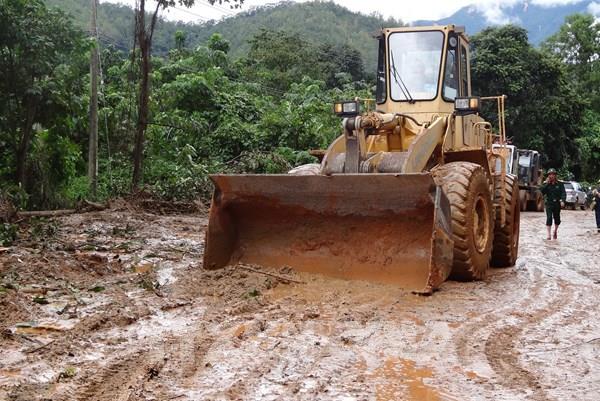 Tìm kiếm nạn nhân vụ sạt lở ở Hướng Hóa - Quảng Trị xuyên đêm nếu thời tiết thuận lợi