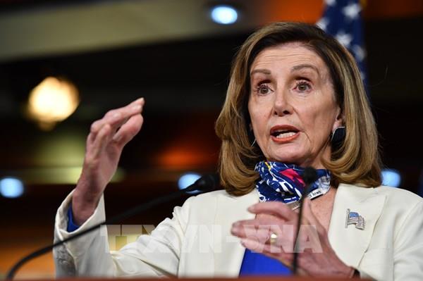 Chủ tịch Hạ viện Mỹ đặt hạn chót để đạt thỏa thuận gói hỗ trợ COVID-19