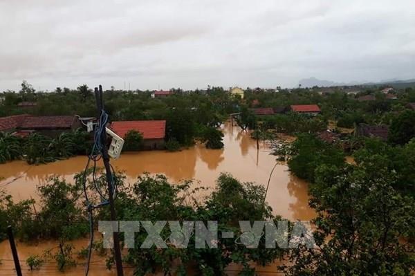 Quảng Bình: Nước sông Gianh lên cao, hàng vạn ngôi nhà ngập sâu