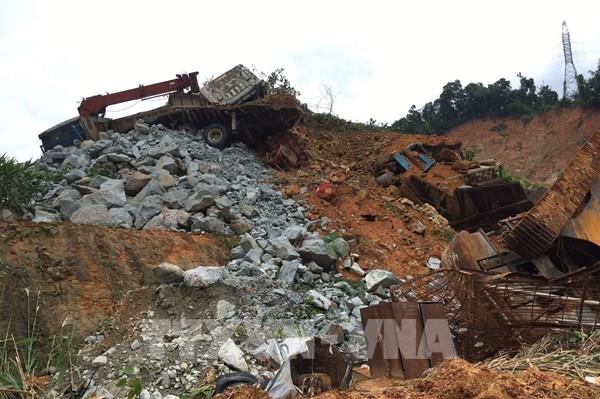 Vụ sạt lở tại Thủy điện Rào Trăng 3: Tranh thủ tạnh ráo tìm kiếm nạn nhân