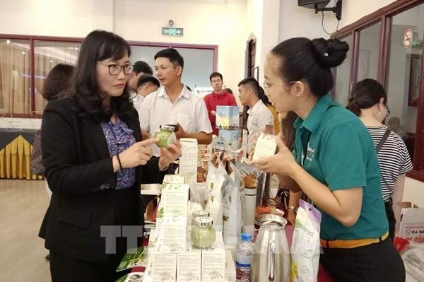 Trái cây Việt Nam đủ tiêu chuẩn đi Mỹ nhưng khó xuất sang Trung Quốc