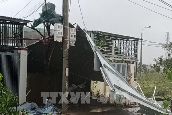 Bão số 9 suy yếu thành áp thấp nhiệt đới