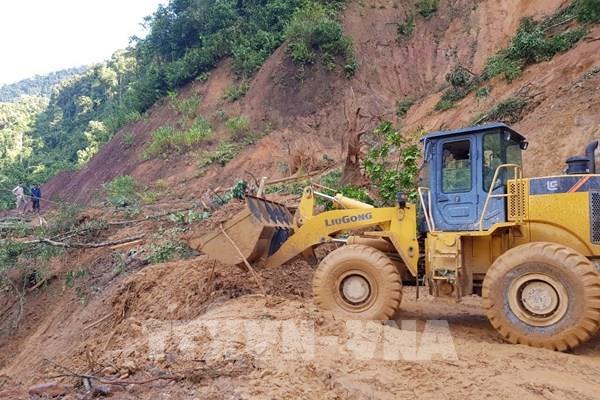 Đã cứu được 33 người trong vụ sạt lở tại Nam Trà My, Quảng Nam