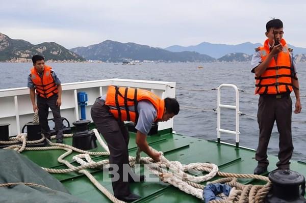 Đã tiếp cận được vị trí 2 tàu cá Bình Định gặp nạn trên biển