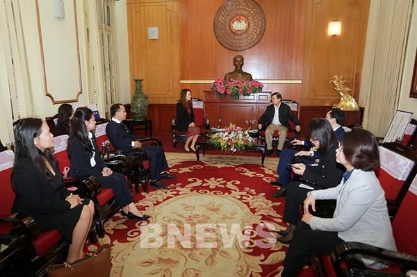 Tập đoàn TH ủng hộ đồng bào vùng lũ miền Trung