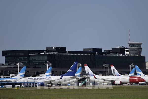 Argentina nối lại các chuyến bay quốc tế sau hơn 7 tháng