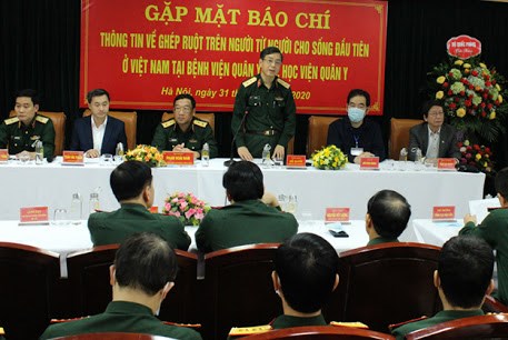 Học viện Quân y ghép ruột thành công từ người cho sống đầu tiên ở Việt Nam