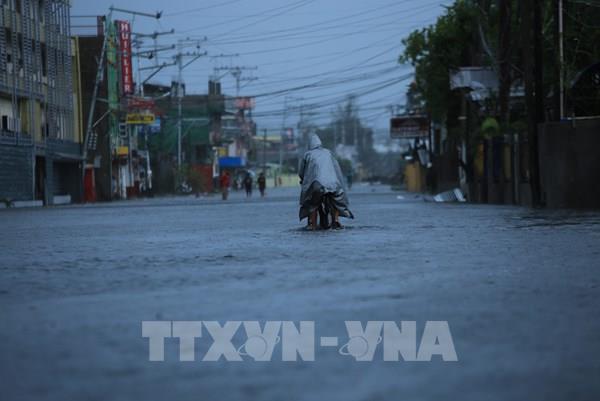 Siêu bão Goni quần thảo phía Đông Philippines